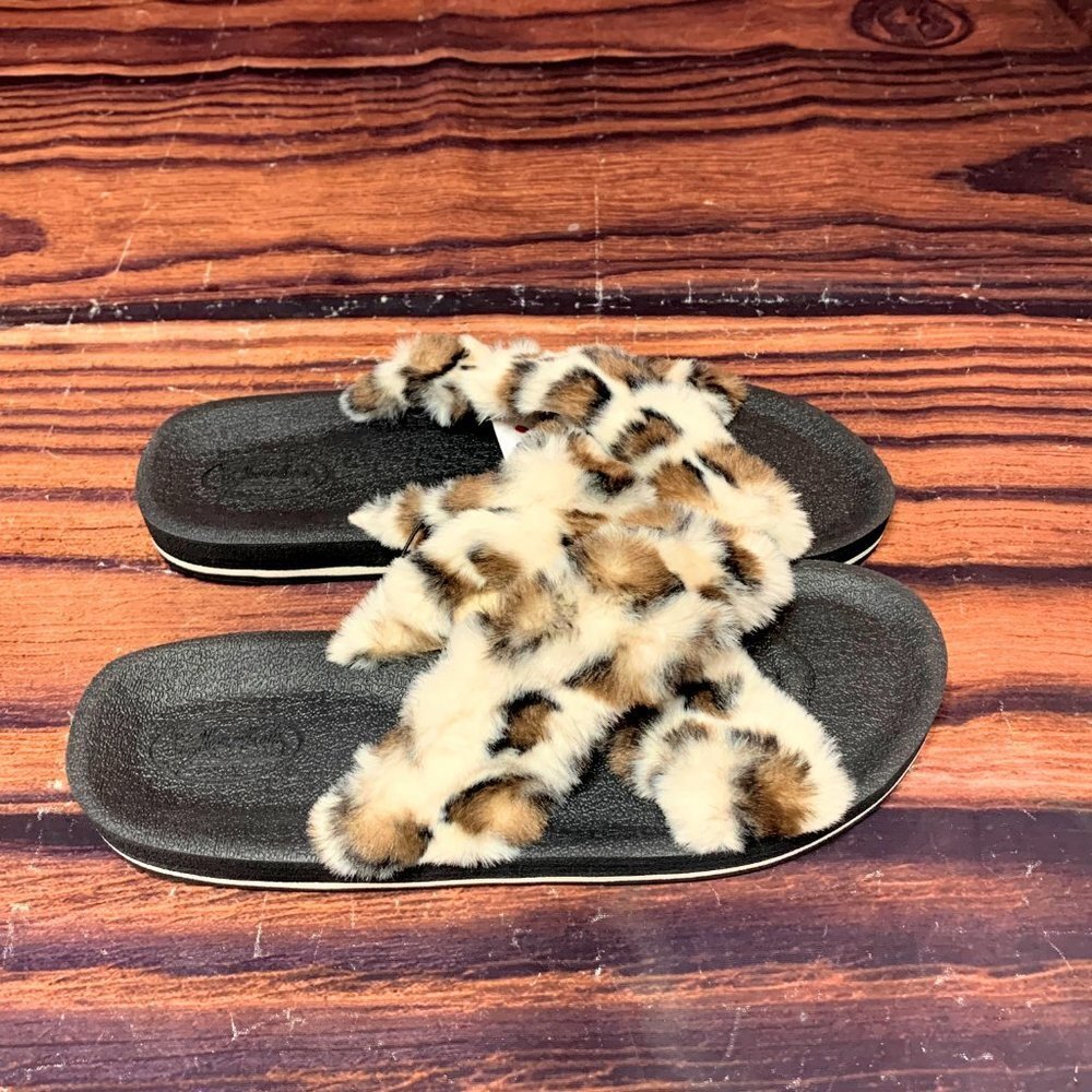Fuzzy Leopard Slides Size 8.5
